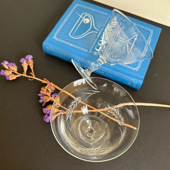 SOLD Vintage Coupe Glasses x2 - Picture 8 of 10